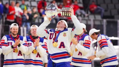 Сборная США выиграла чемпионат мира впервые за 65 лет