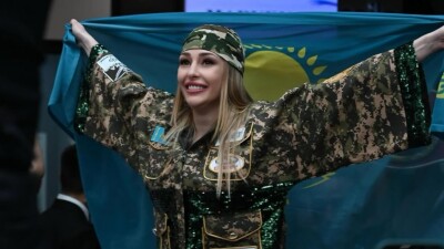 Ангелина Лукас отправила соперницу в нокаут и защитила титул чемпионки мира по версии IBO в наилегчайшем весе