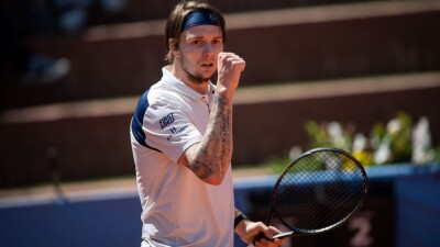 Бублик рассказал, как праздновал успешное выступление на "Ролан Гаррос-2025"