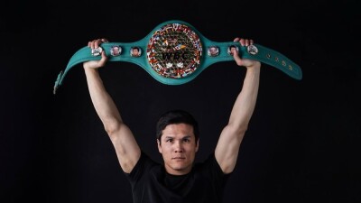 Олимпийский чемпион из Казахстана возвращается на ринг: названа дата боя