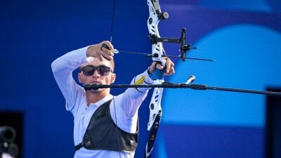 Лучник Ильфат Абдуллин с первого места вышел в плей-офф Кубка Азии