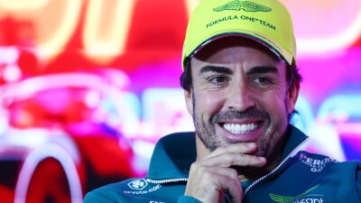 Двукратный чемпион Ф-1 Алонсо назвал Анчелотти лучшим тренером в истории "Реала" 