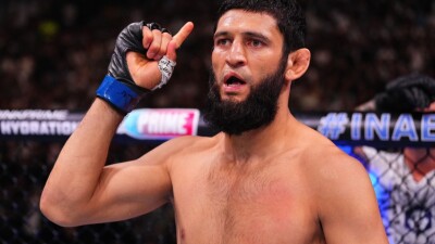 Хамзат Чимаев вошёл в рейтинг лучших бойцов UFC