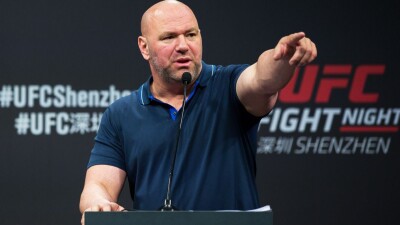Глава UFC отреагировал на желание Топурии подраться с Махачевым