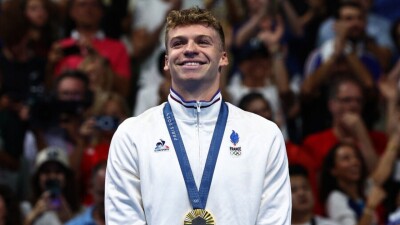 Французский пловец побил державшийся 14 лет мировой рекорд