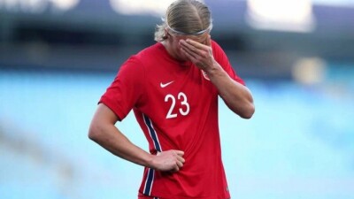 Черчесов рассказал, как сборной Казахстана удалось сдержать Холанда