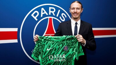 Стала известна зарплата российского вратаря в "ПСЖ"