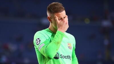 Лидер "Барселоны" из-за травмы может пропустить весь остаток сезона