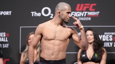Зарплата непобежденного дагестанца выросла в три раза после ухода из UFC