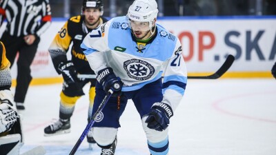 "Барыс" подписал двух хоккеистов после провального старта сезона КХЛ