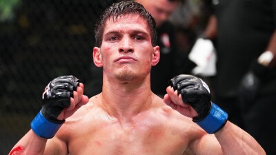 Топовый российский файтер назвал свою цель за два месяца до боя против экс-чемпиона UFC