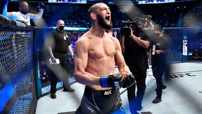 Чемпион UFC предсказал победителя боя Чимаев – Уиттакер