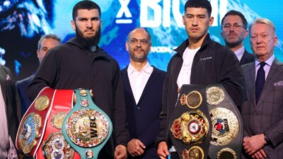 Топовый тренер назвал явного фаворита в поединке Бетербиева и Бивола