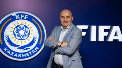 "Нужно держать удар, пройти через все". Губерниев поддержал Черчесова