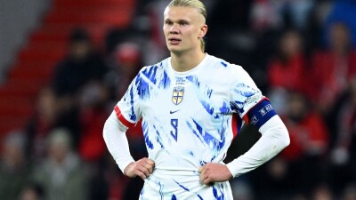 Холанд извинился за разгром от Австрии, пообещав обыграть Казахстан и Словению