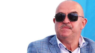 "Не очень любит людей, готов идти по головам. Тренер не для высоких целей". Бывший защитник сборной Казахстана – о Черчесове