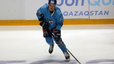 "Барыс" расторг контракты с Кодолой и Апальковым