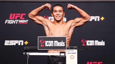 "Еще бой сделать – и можно на претендентский". Жумагулов – об Алмабаеве в UFC