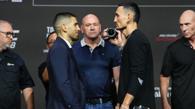 Прямая трансляция титульного боя Топурия – Холлоуэй на UFC 308