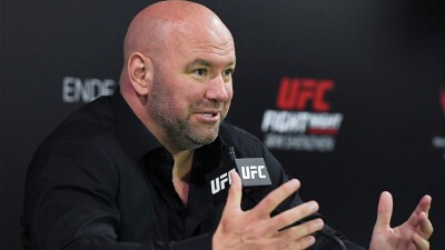 Глава UFC высказался о потенциальном бое Махачева и Топурии