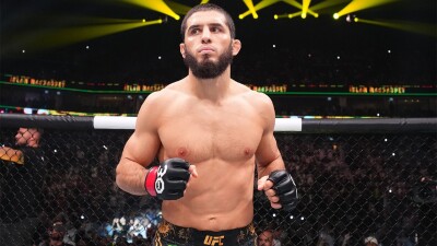 Махачев тремя словами отреагировал на победу Чимаева на UFC 308
