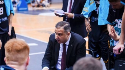 "Астана" официально осталась без главного тренера 