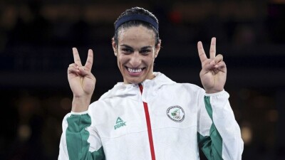 МОК отказался комментировать скандальный медотчёт о Иман Хелиф