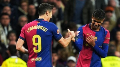 В "Барселоне" сообщили, на какой срок выбыли травмированные Ямаль и Левандовски