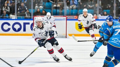 Разгромом завершился матч "Барыса" в КХЛ