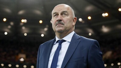 Черчесов нашёл себе новую работу после позорного поражения Казахстана от Норвегии