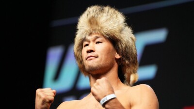 "Он идёт уверенно". Известный российский боец дал прогноз на поединок Рахмонов – Гэрри