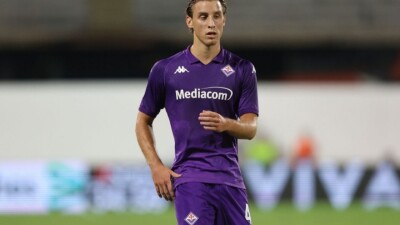 Перенёсший остановку сердца полузащитник "Фиорентины" может завершить карьеру. Подробности