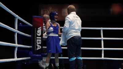 Нокаутом завершился бой казахстанки на чемпионате Азии по боксу