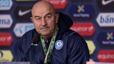 Черчесов ответил на вопрос, планирует ли он совмещать работу в сборной Казахстана и в клубе