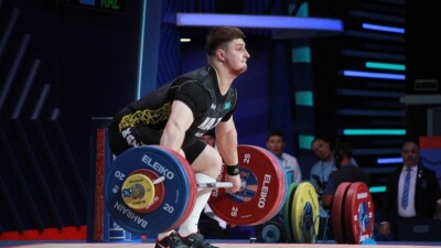 Казахстан завоевал второе "золото" на ЧМ по тяжёлой атлетике