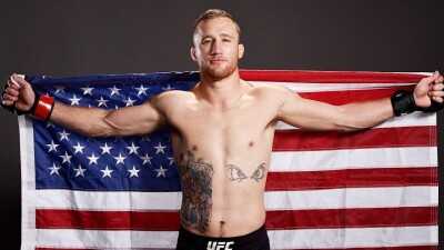  "Он знает, что тогда отскочил". Ветеран UFC хочет получить реванш с Гэтжи