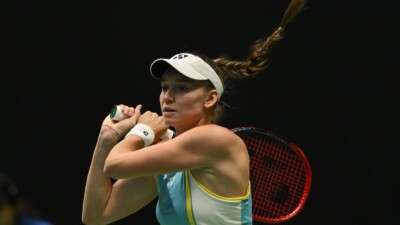 Рыбакина за 35 минут завершила матч с экс-первой ракеткой мира