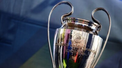 Роналдиньо составил символическую сборную Лиги чемпионов