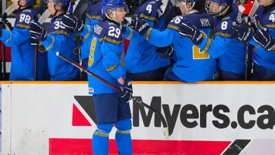 Назван состав молодёжной сборной Казахстана на матч ЧМ по хоккею против Словакии