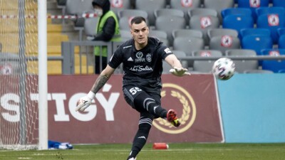 Вратарь сборной Казахстана покинул "Астану"