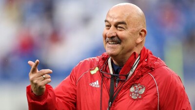 "Остро и пикантно. Ребята все кайфовали". Российский защитник – о шутках Черчесова