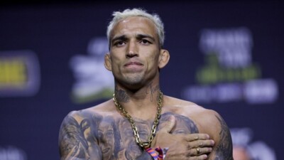 Чарльз Оливейра намекнул на дату следующего боя