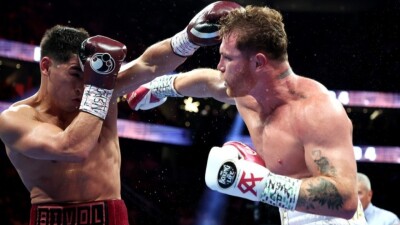 Бивол сравнил удар Бетербиева и Канело