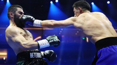 Бетербиев сказал, считает ли поединок с Биволом тяжелейшим в карьере