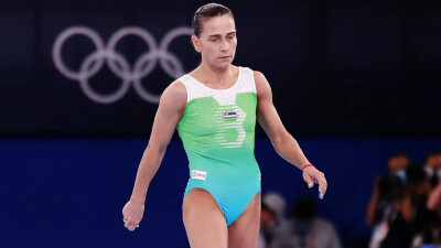 49-летняя гимнастка из Узбекистана завоевала бронзу в опорном прыжке на этапе Кубка мира в Котбусе