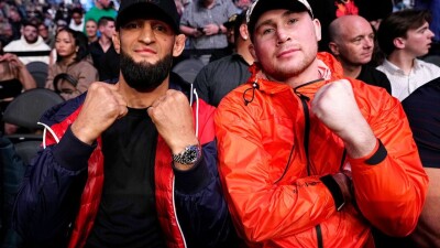 Топовый боец заявил, что рассматривает возвращение в UFC