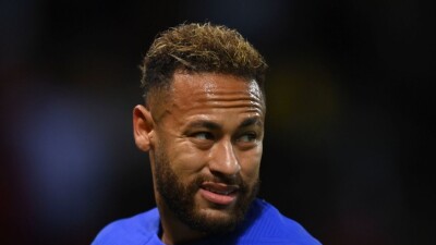 Неймар рассказал, как Месси просил его научить пробивать пенальти