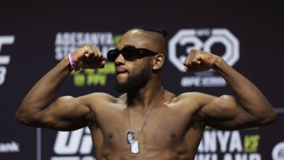 "Это не моя работа". Манел Капе – о скандальном моменте с тычком в глаз Алмабаева