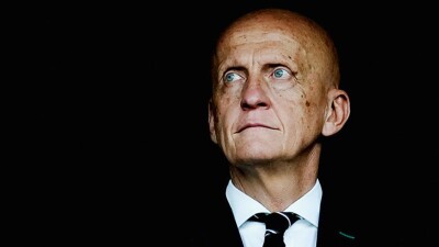 Глава судейского комитета ФИФА рассказал о "раковой опухоли, которая может уничтожить футбол"