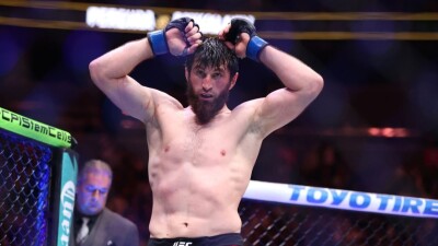 Тренер Махачева оценил победу Анкалаева над Перейрой